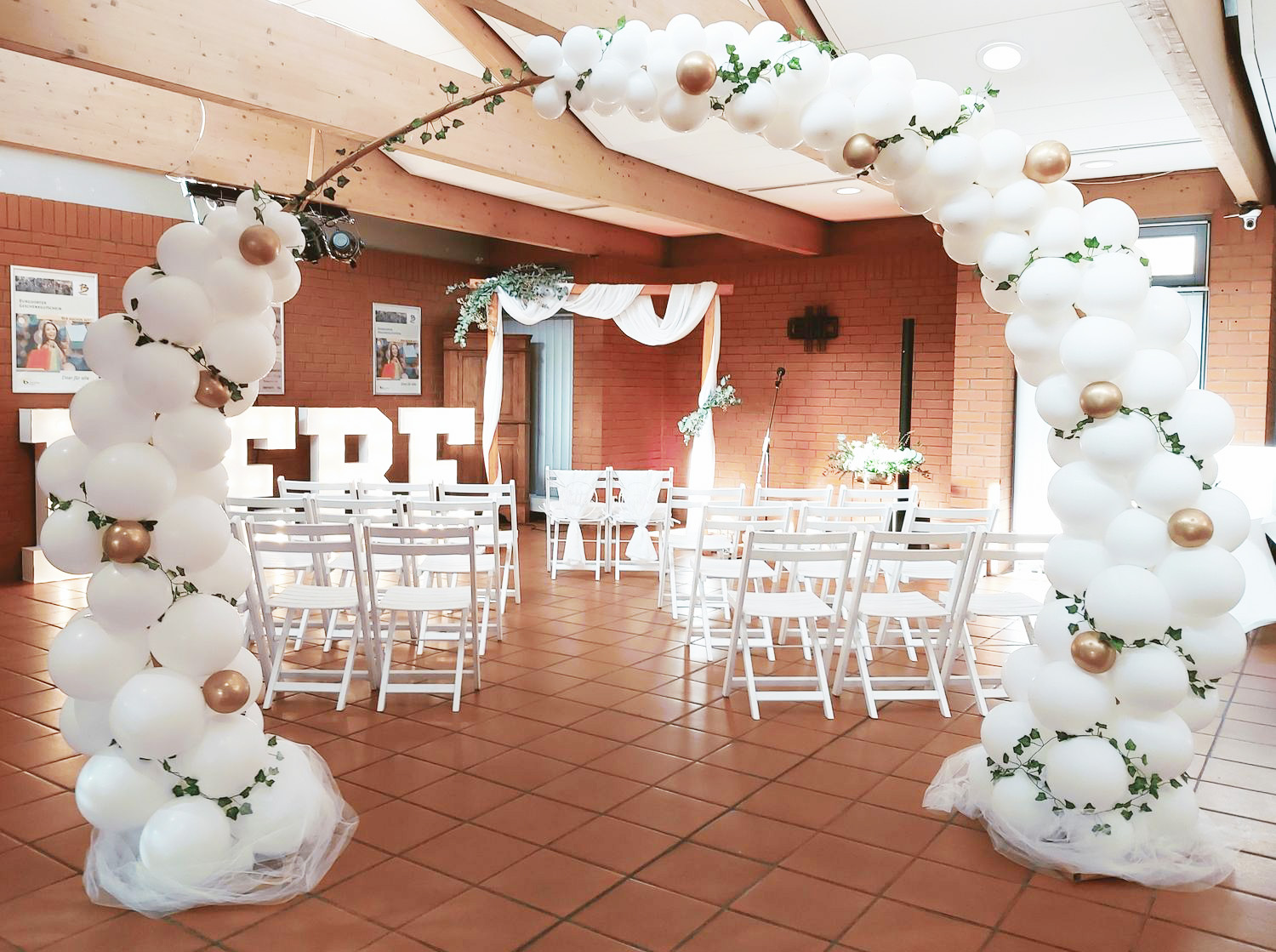 festliche_hochzeitsdekoration_web