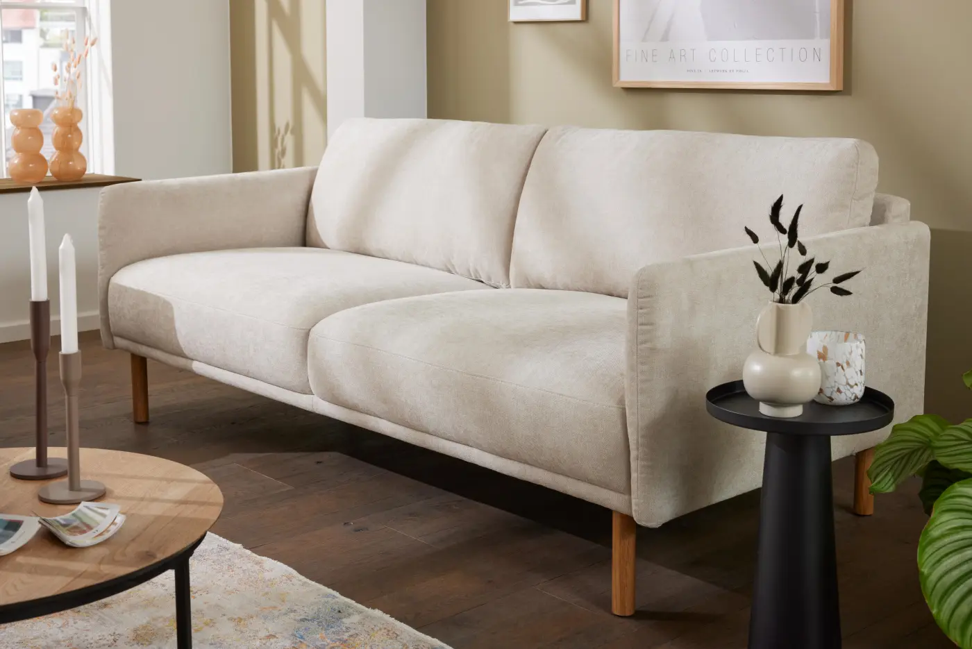 Sofa 2,5-sitzig mit Armlehnen