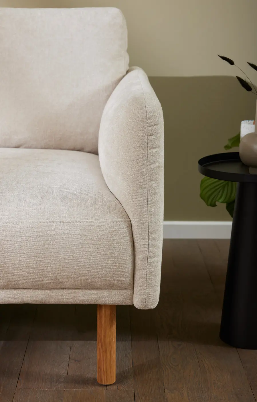 Sofa 2,5-sitzig mit Armlehnen