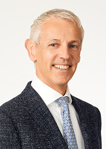 thomas_preuhs_moebel_wallach