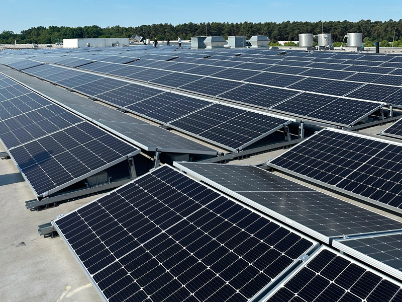 photovoltaikanlage_bei_moebel_wallach